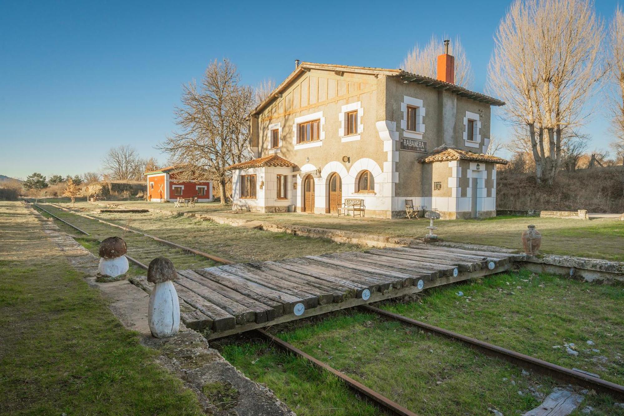 Penzion La Estacion De Rabanera Rabanera del Pinar Exteriér fotografie